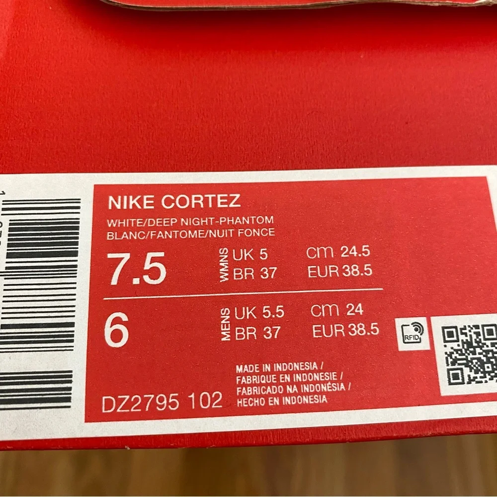 Nike Cortez Women’s Sneakers